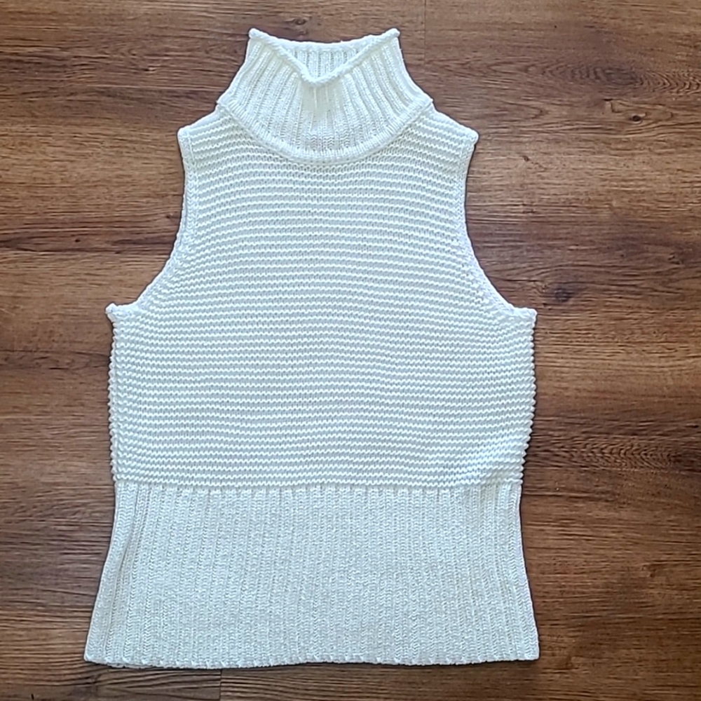 Gap Sleeveless Turtleneck
